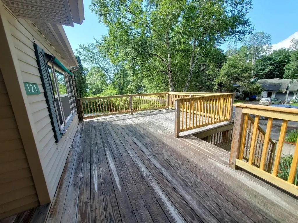 121 Sunset Avenue Farmington ME 04938