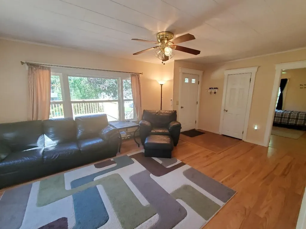 121 Sunset Avenue Farmington ME 04938