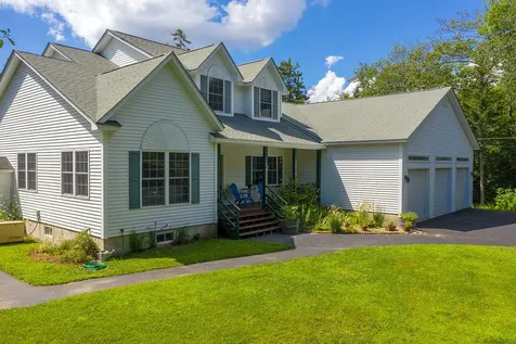 44 Beach Road Lincolnville ME 04849