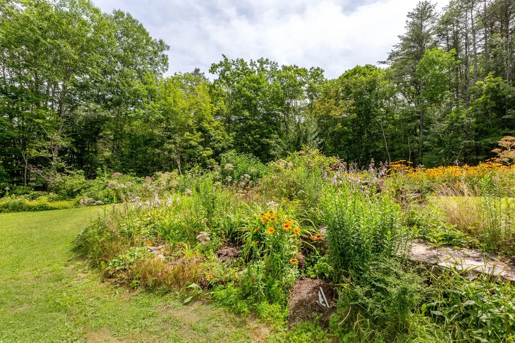 118 Fort Road Edgecomb ME 04556