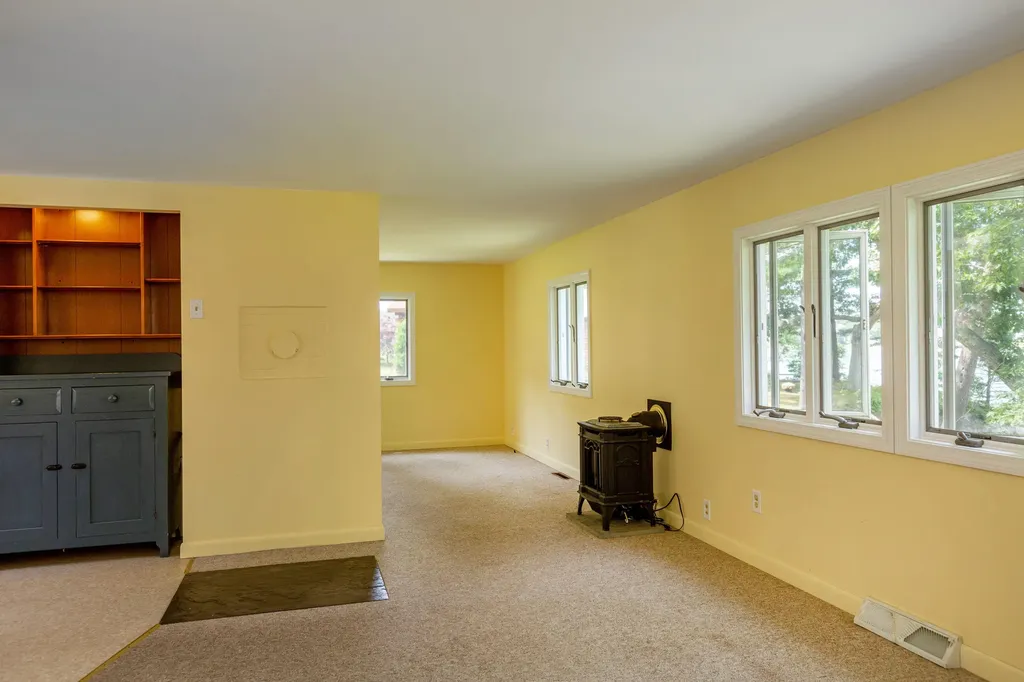 118 Fort Road Edgecomb ME 04556