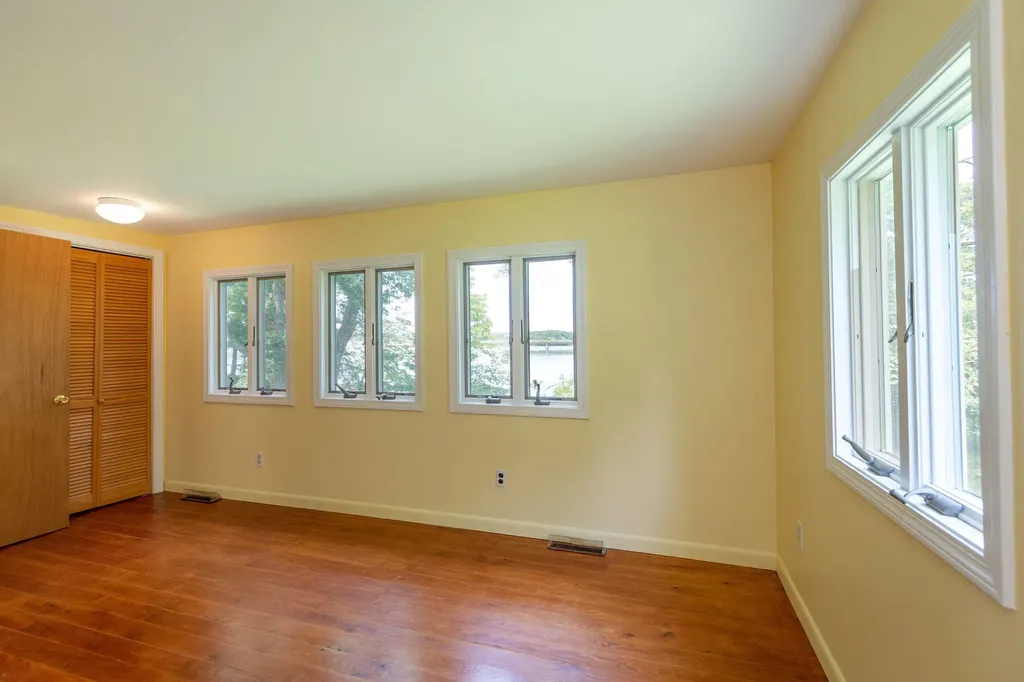 118 Fort Road Edgecomb ME 04556