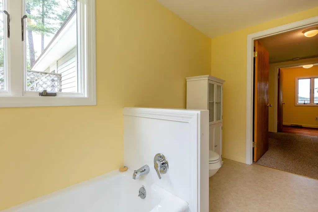 118 Fort Road Edgecomb ME 04556