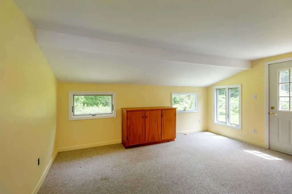118 Fort Road Edgecomb ME 04556