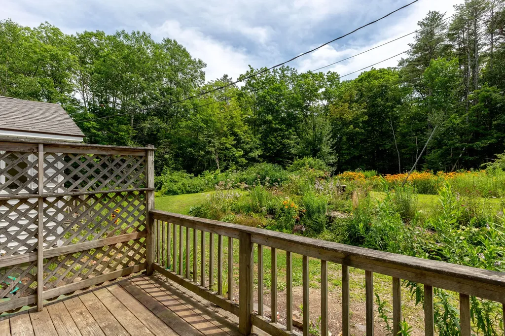 118 Fort Road Edgecomb ME 04556