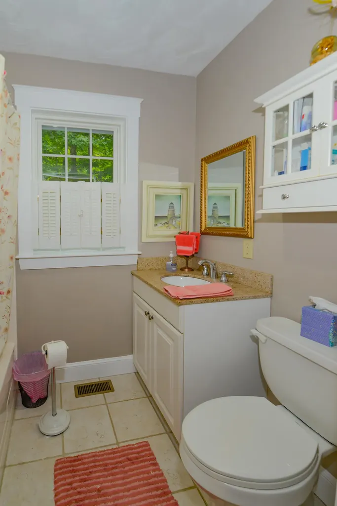 89 Cliffside Road Casco ME 04015