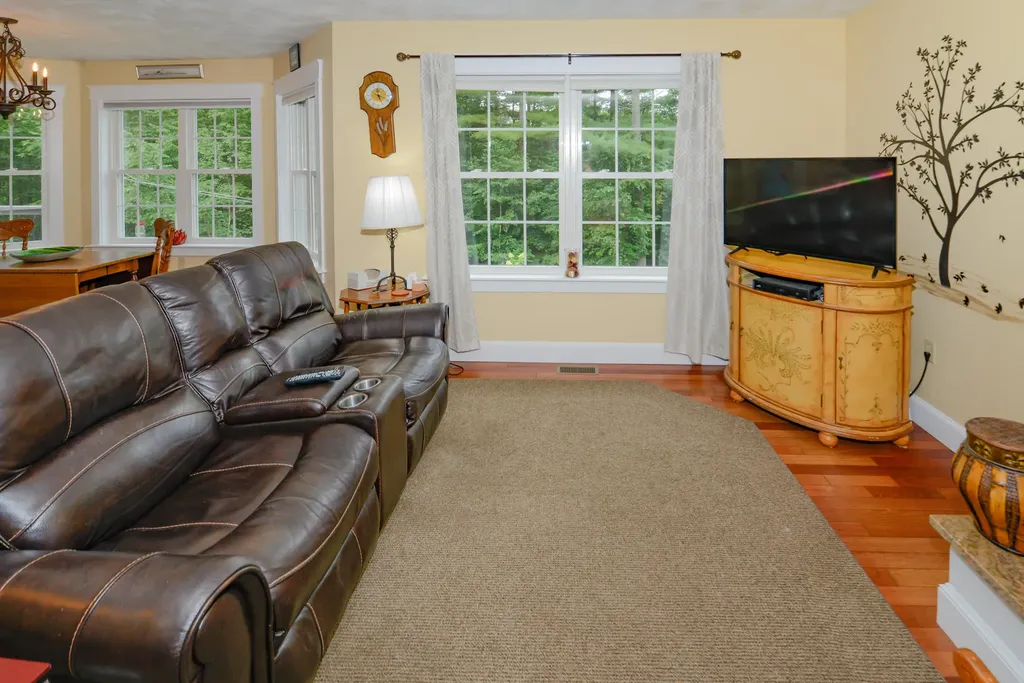 89 Cliffside Road Casco ME 04015