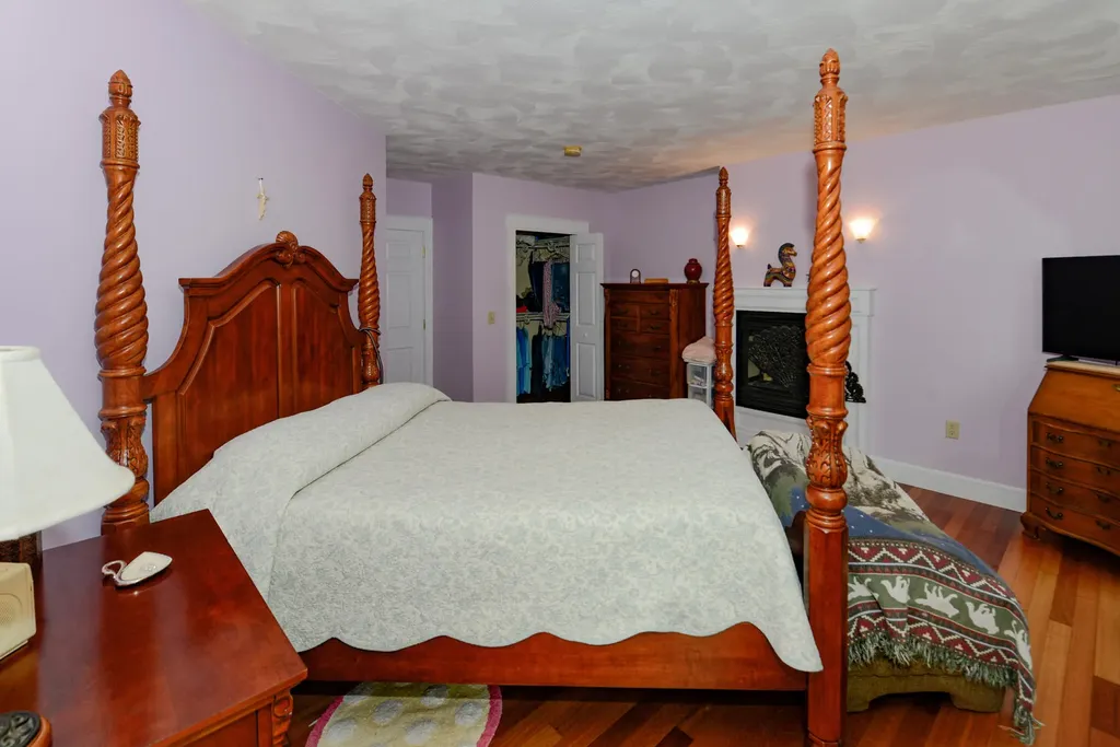 89 Cliffside Road Casco ME 04015