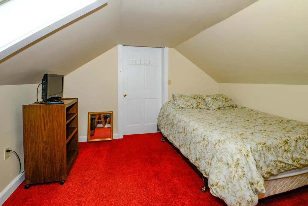 89 Cliffside Road Casco ME 04015