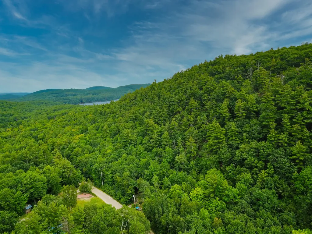 89 Cliffside Road Casco ME 04015
