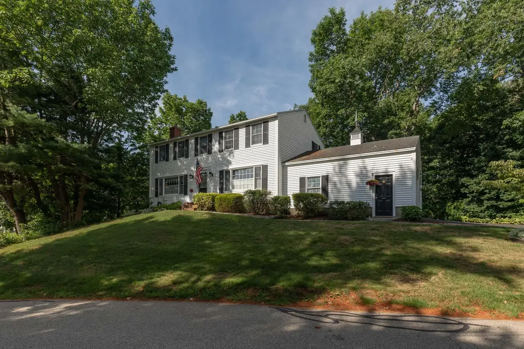 49 Ferncroft Road York ME 03909