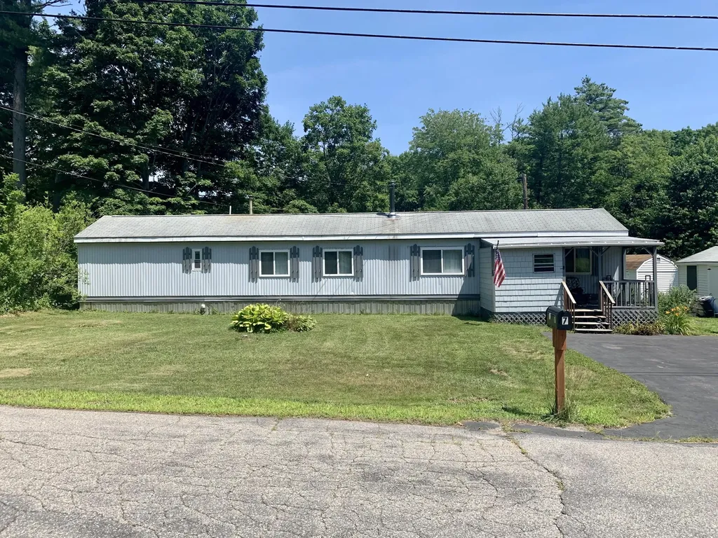 7 Armour Drive Kittery ME 03904