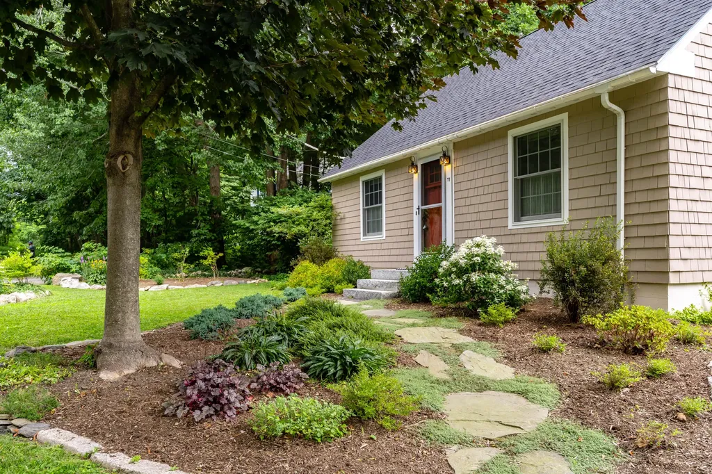 77 Torrey Street Portland ME 04103
