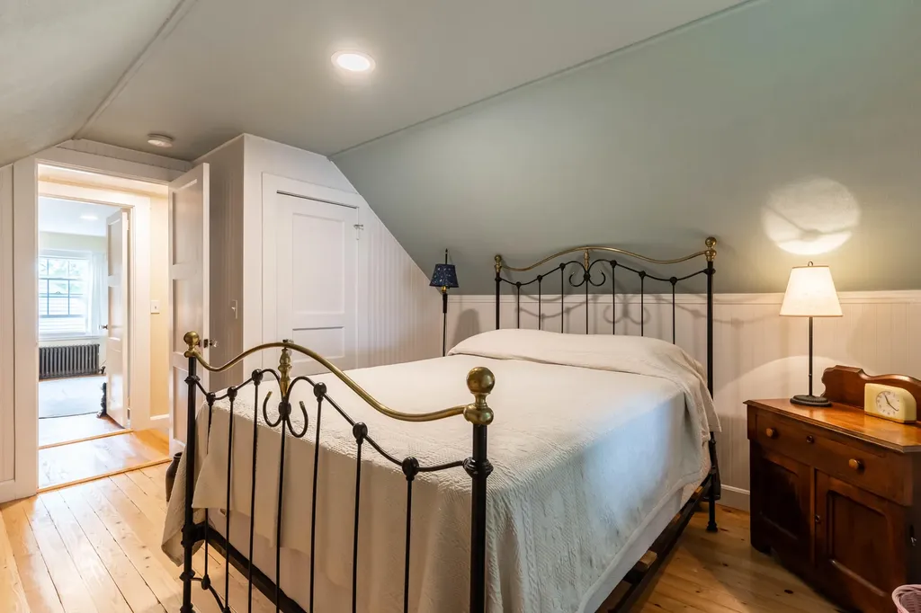 77 Torrey Street Portland ME 04103
