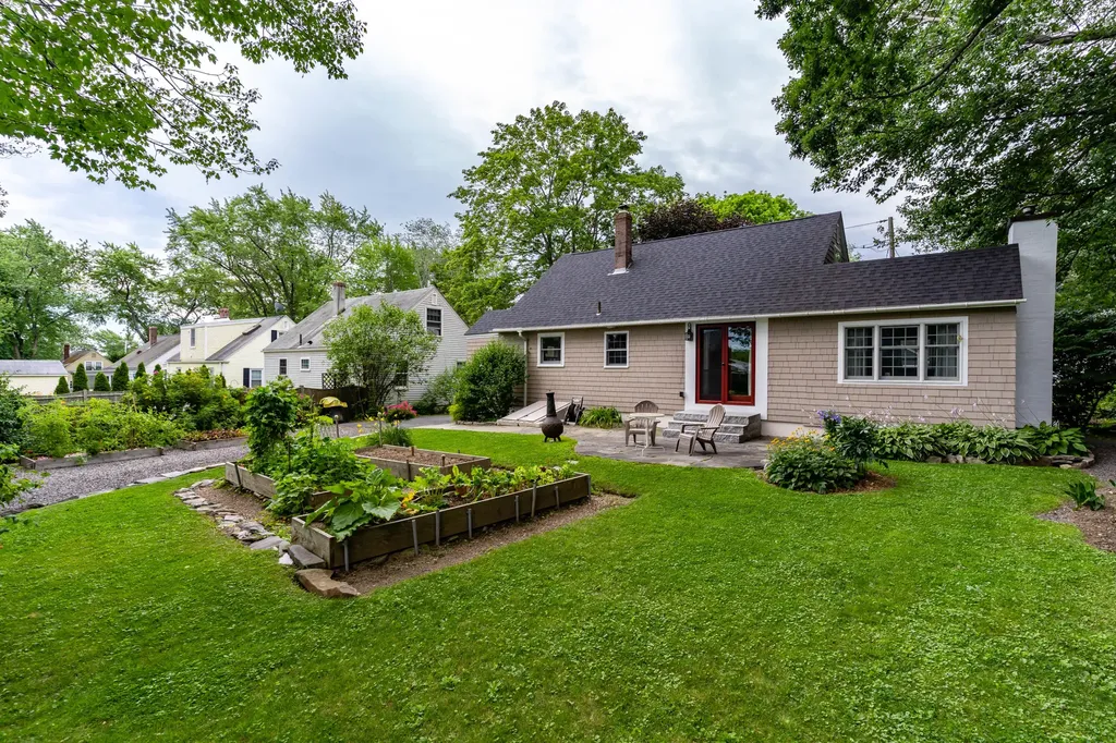 77 Torrey Street Portland ME 04103