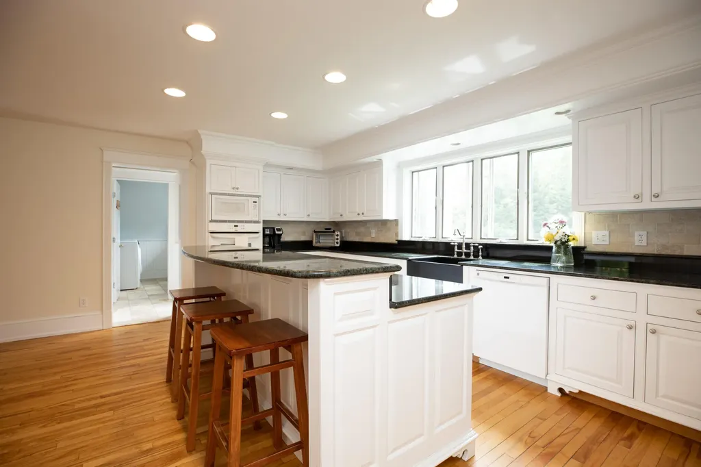 11 Hillside Road Brunswick ME 04011