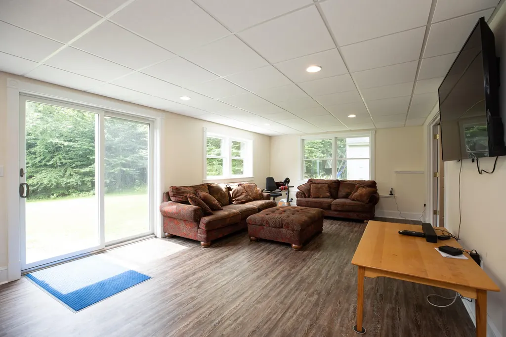 11 Hillside Road Brunswick ME 04011