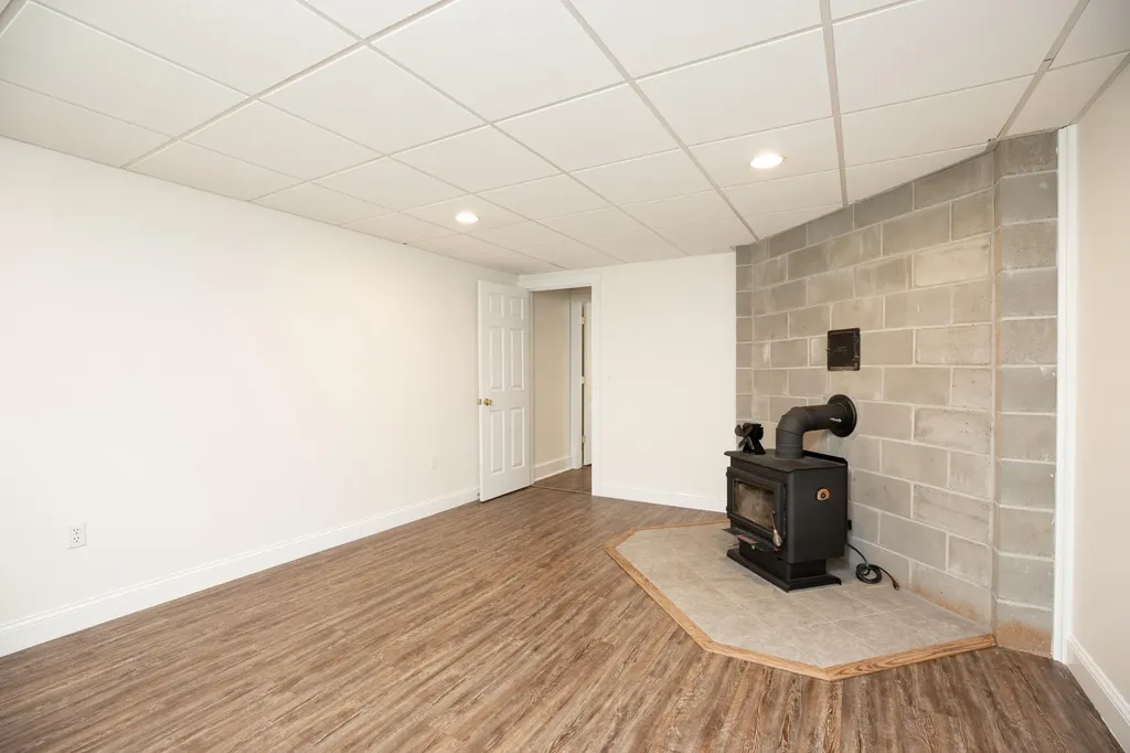 11 Hillside Road Brunswick ME 04011