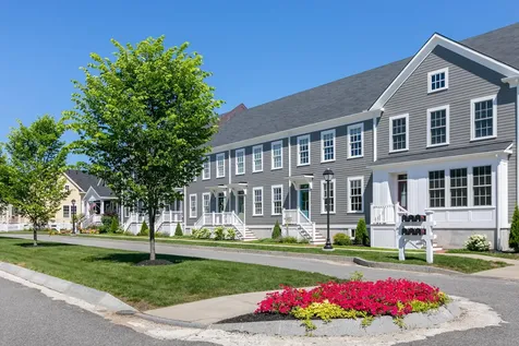 14 Federal Way Scarborough ME 04074