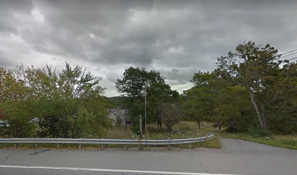 1031 N Main Street Winterport ME 04496