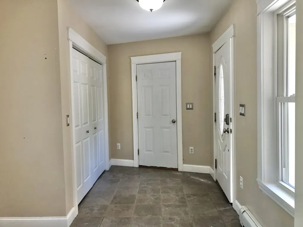 11 Johannas Lane Standish ME 04084