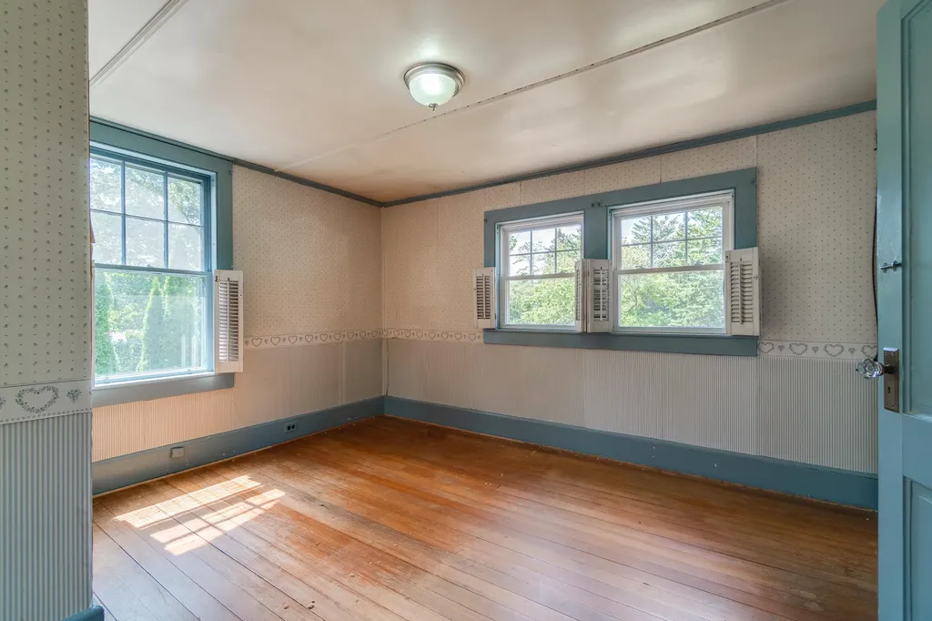 44 Ingraham Drive Owls Head ME 04854