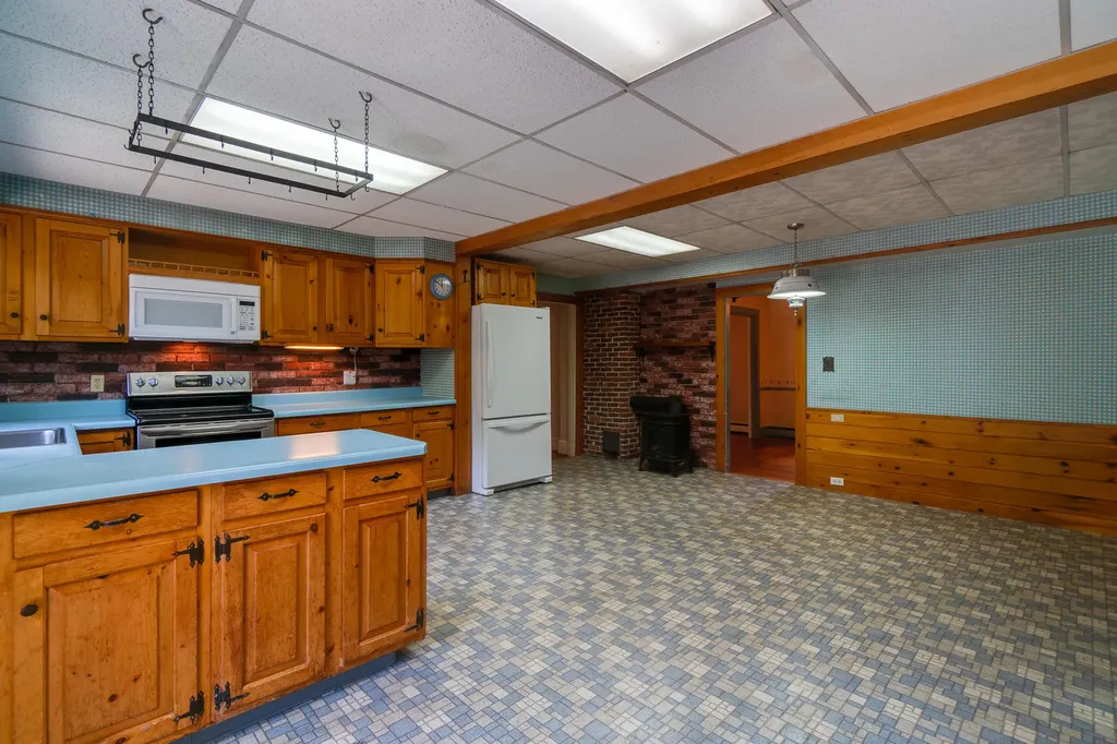 44 Ingraham Drive Owls Head ME 04854
