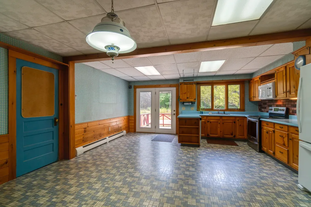 44 Ingraham Drive Owls Head ME 04854