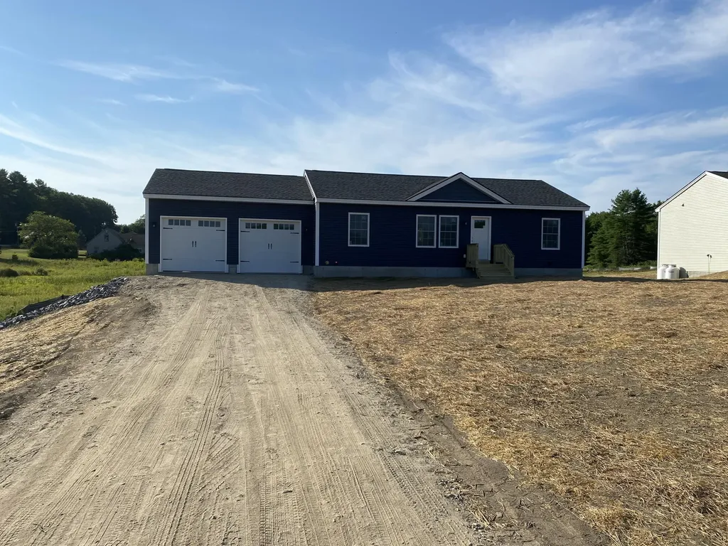 4 Leonards Way Windham ME 04062