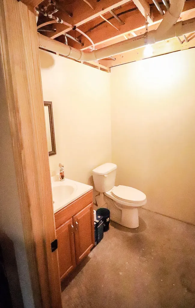 18 Green Road Waterford ME 04088