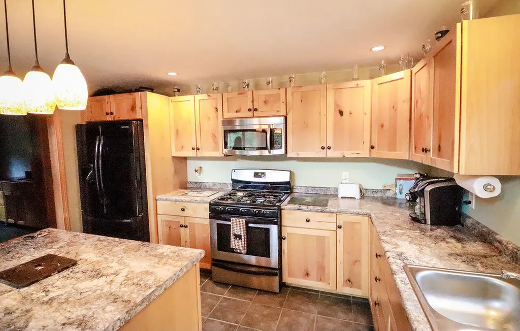 18 Green Road Waterford ME 04088