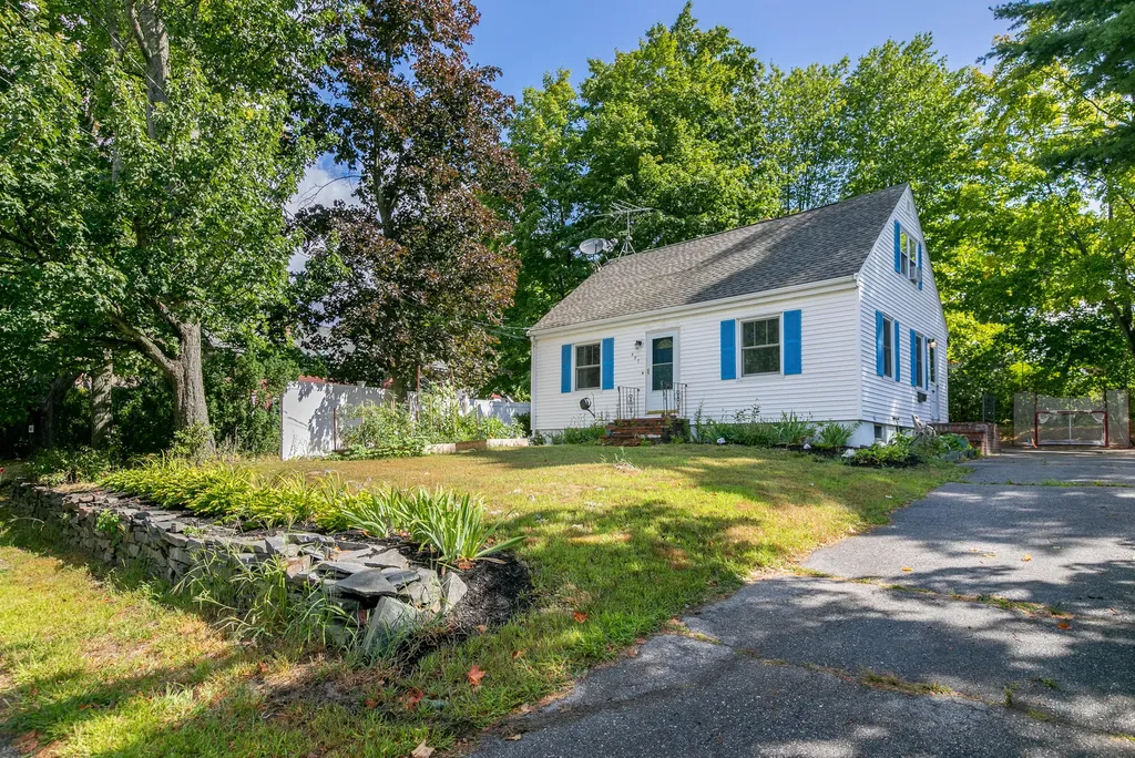 457 Auburn Street Portland ME 04103