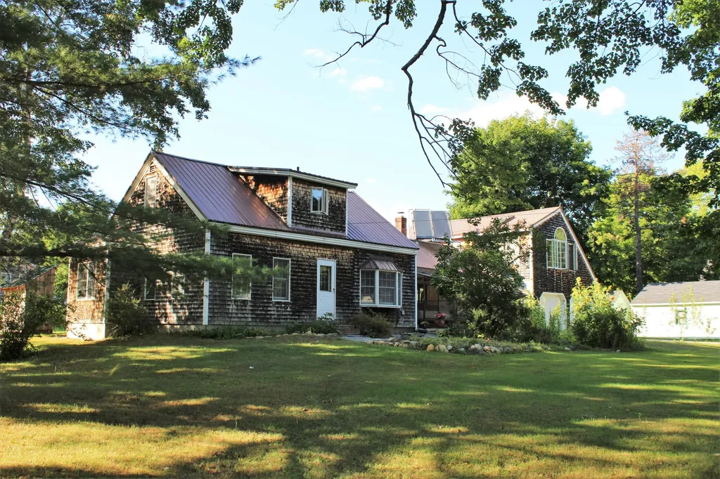 40 Peters Street Orono ME 04473