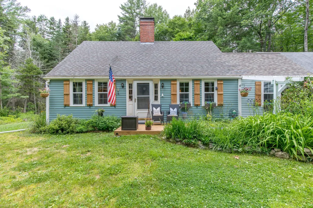6 Evergreen Lane Westport Island ME 04578