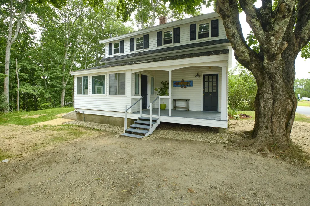 11 Back Meadow Road Nobleboro ME 04555