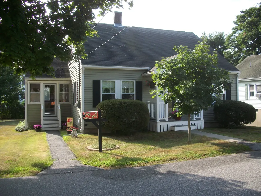 63 Wentworth Street Biddeford ME 04005