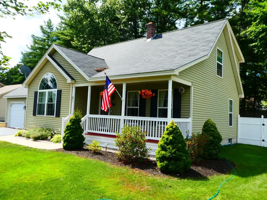 21 Mackenzie Way Sanford ME 04073