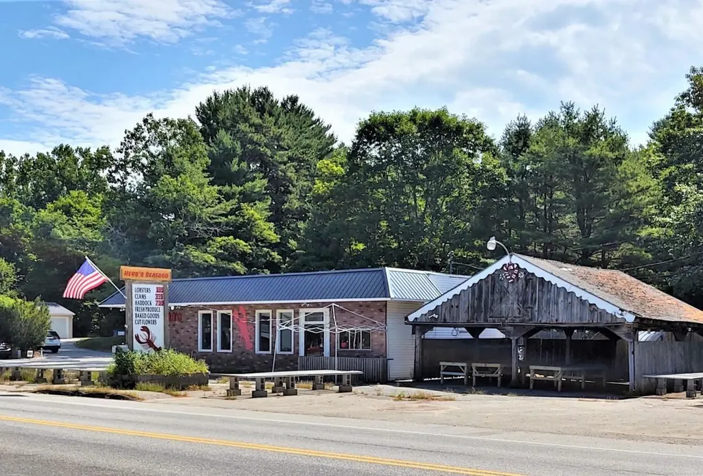 58 York Street Kennebunk ME 04043