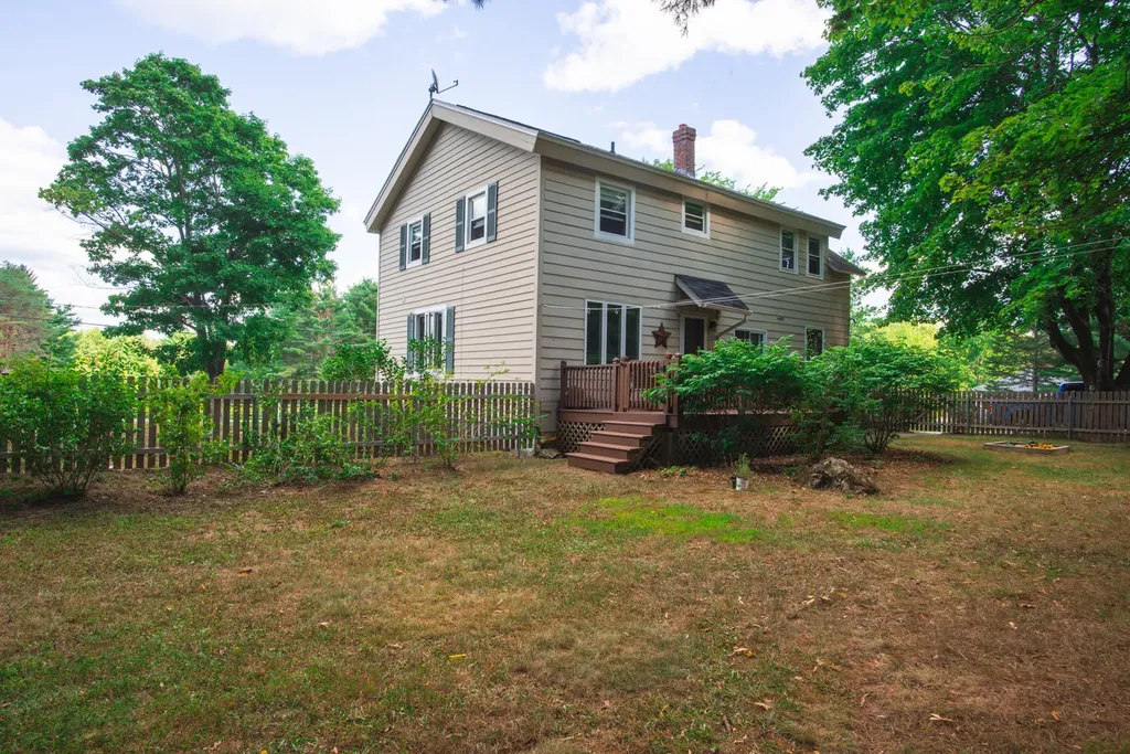 1786 Essex Street Bangor ME 04401