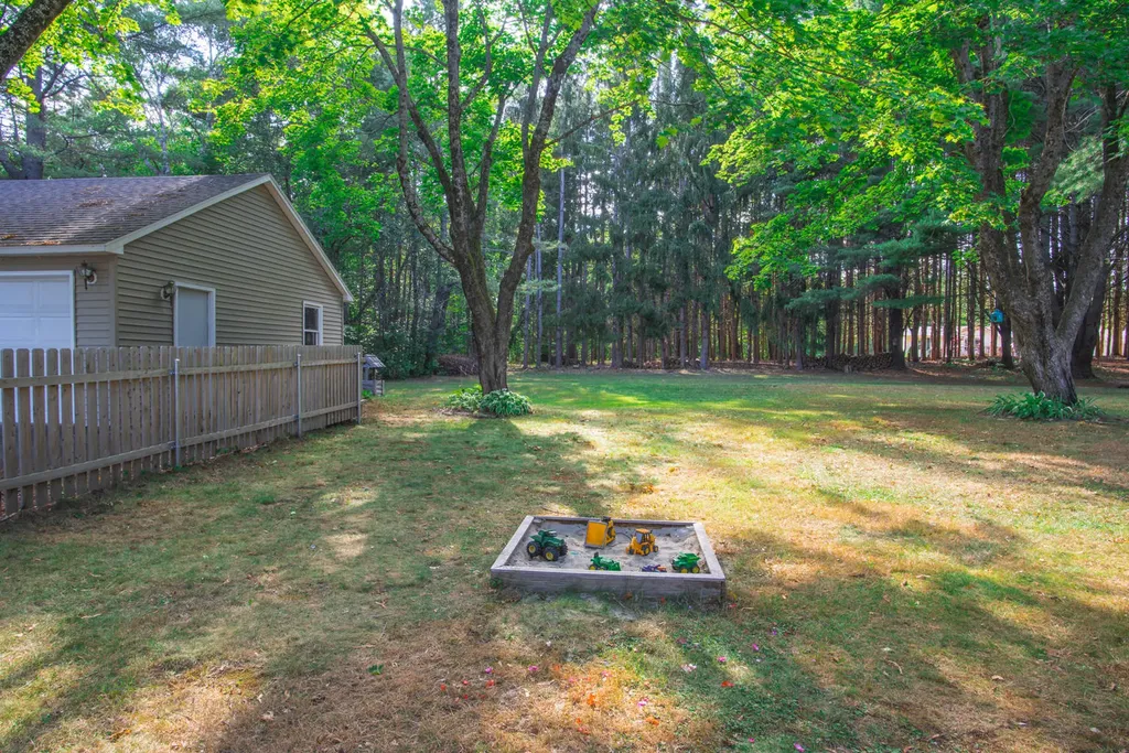 1786 Essex Street Bangor ME 04401