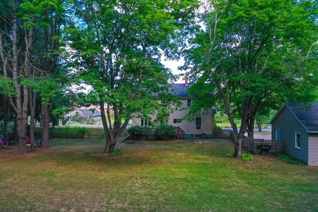 1786 Essex Street Bangor ME 04401