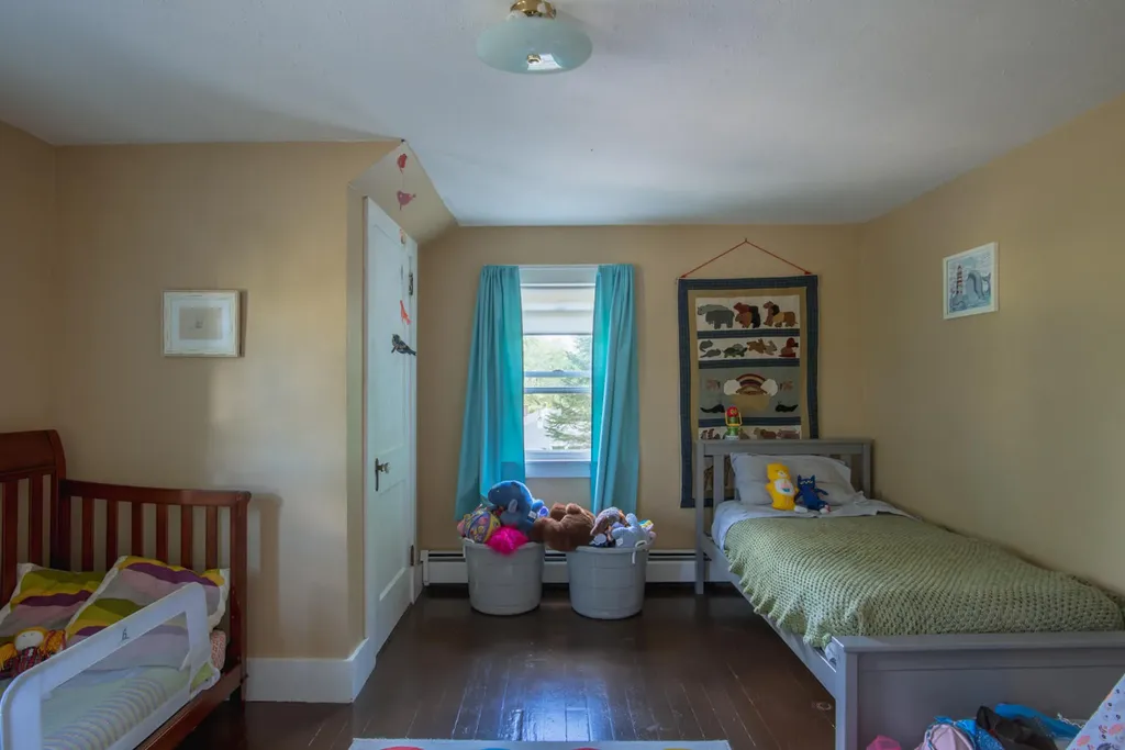 1786 Essex Street Bangor ME 04401