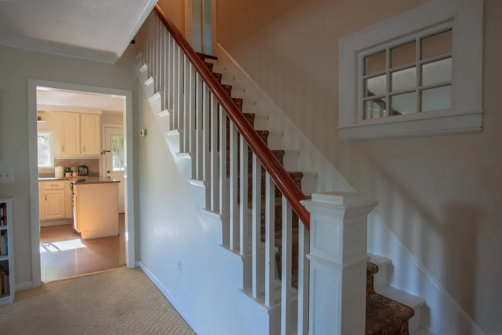 1786 Essex Street Bangor ME 04401