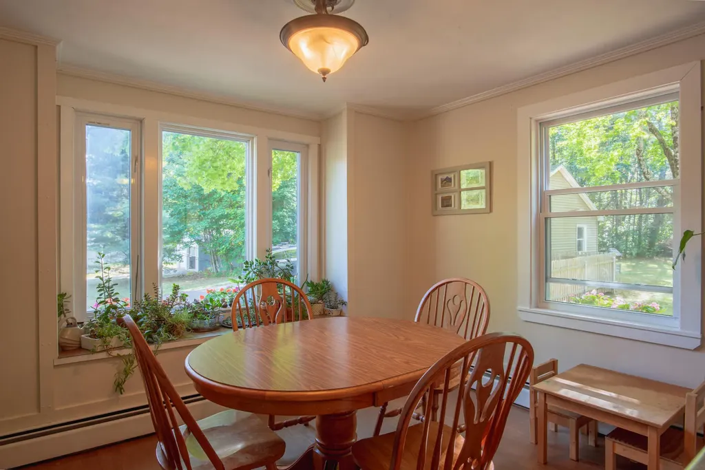 1786 Essex Street Bangor ME 04401