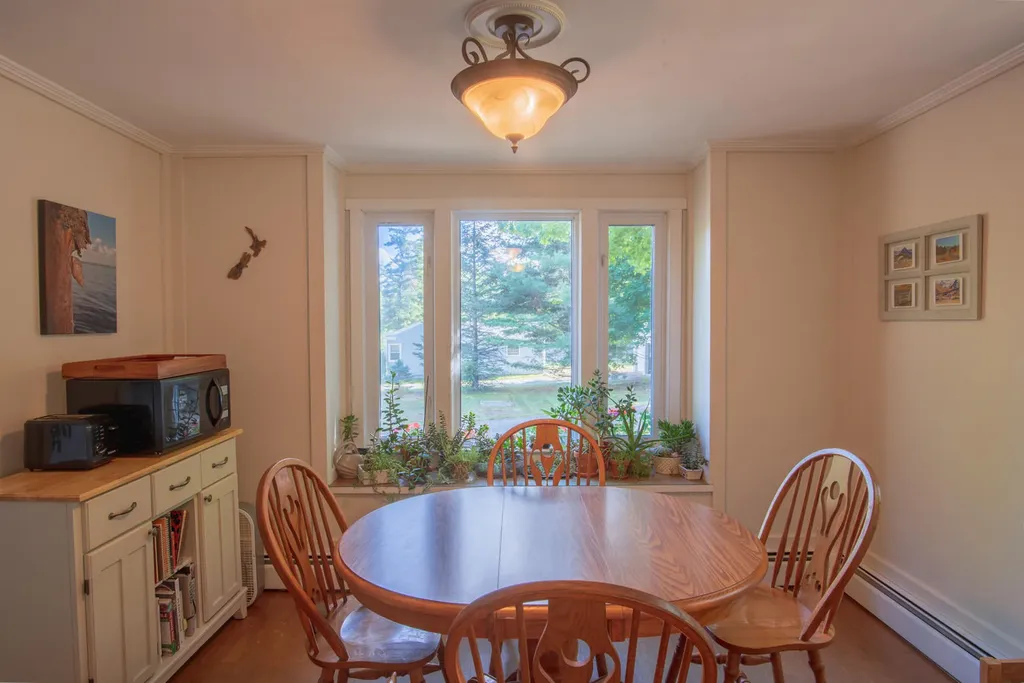 1786 Essex Street Bangor ME 04401