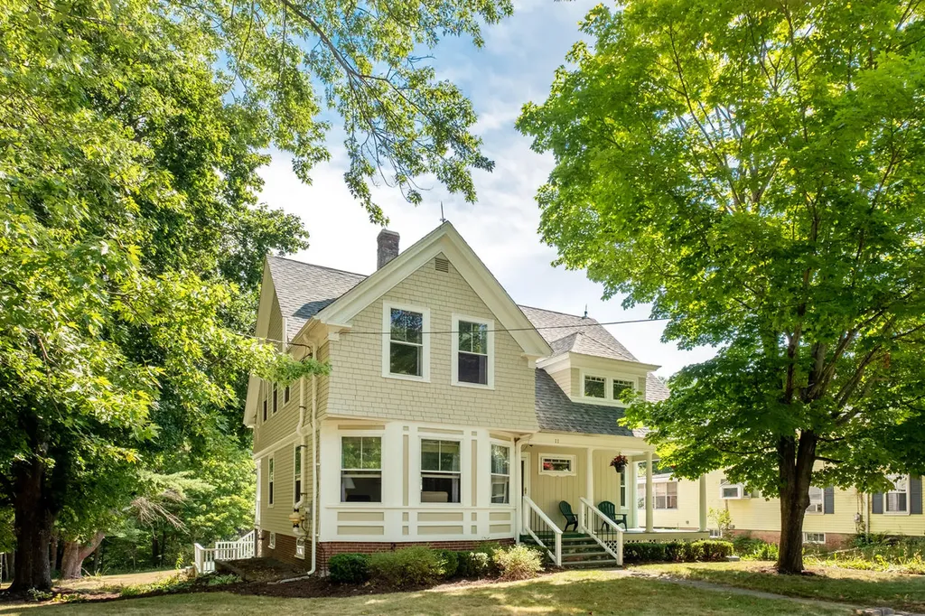 11 Pine Street South Berwick ME 03908
