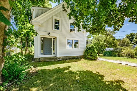 87 Beechwood Street Thomaston ME 04861