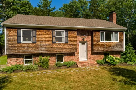 75 Old County Road Damariscotta ME 04543