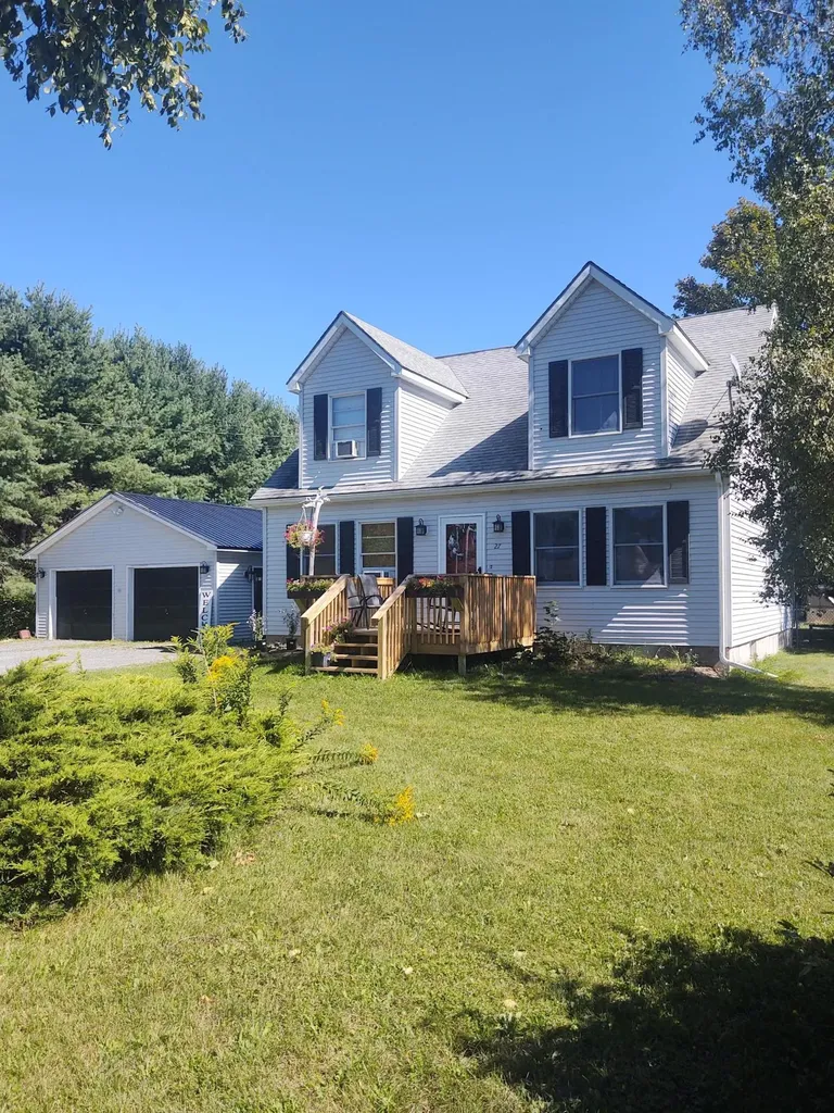 27 Grace Snow Drive Glenburn ME 04401