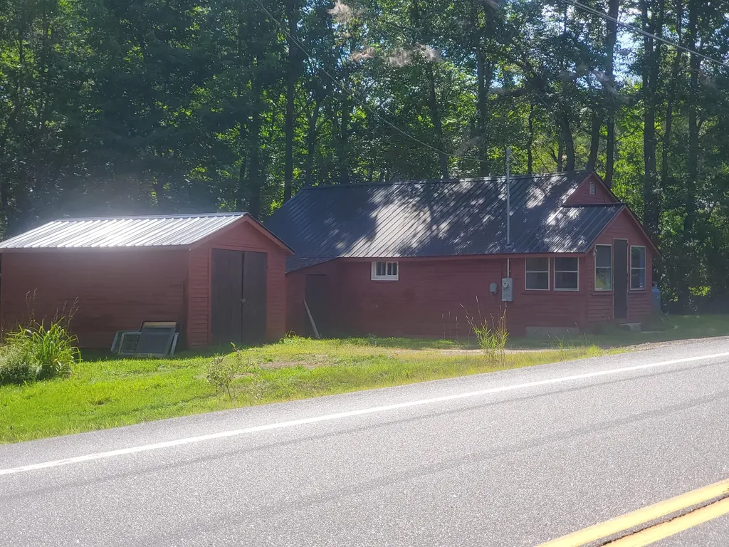 12 Sumner Road West Paris ME 04289